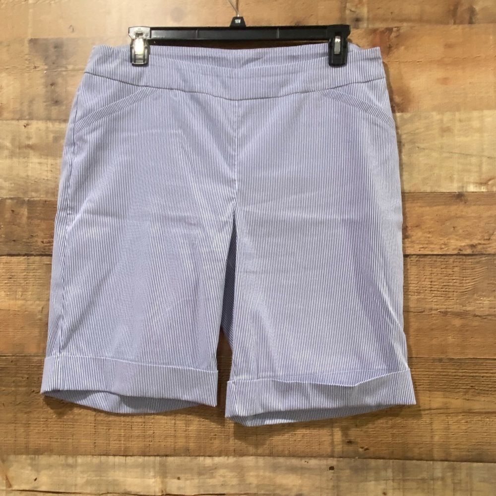 Kim Rogers Pin Stripe Cuffed Slimming Bermuda Shorts Size 18